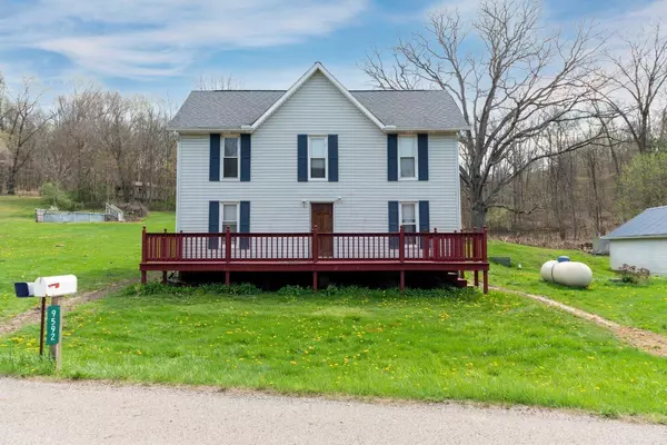 9592 Pleasant Valley Road, Frazeysburg, OH 43822