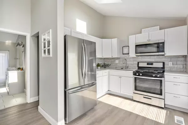 Buckeye Lake, OH 43008,44 W 2nd Street