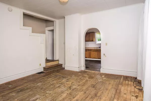 Columbus, OH 43207,370 E Woodrow Avenue