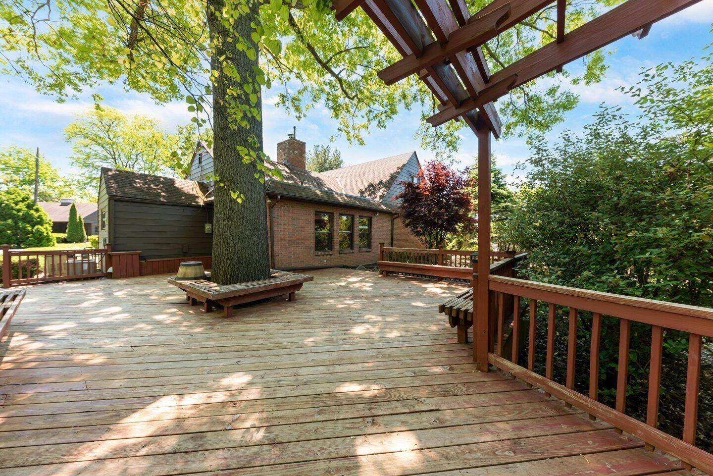 Columbus, OH 43224,869 E Cooke Road