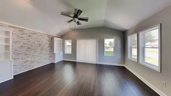 Columbus, OH 43207,1697 Wilson Avenue