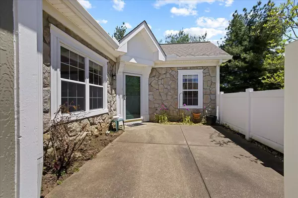 Northfield, OH 44067,8226 Cyrus Lane