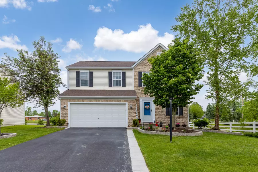 104 Glen Crossing Drive, Etna, OH 43062