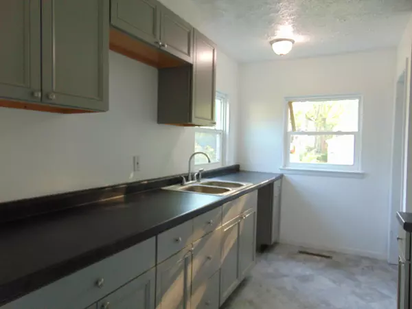 Columbus, OH 43204,215 S Wayne Avenue