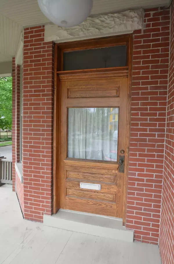 Columbus, OH 43201,376 W 7th Avenue