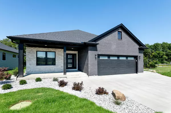 Belle Center, OH 43310,9734 Heron Way