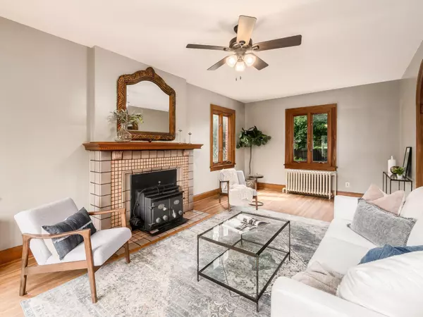 Columbus, OH 43201,386 W 5th Avenue