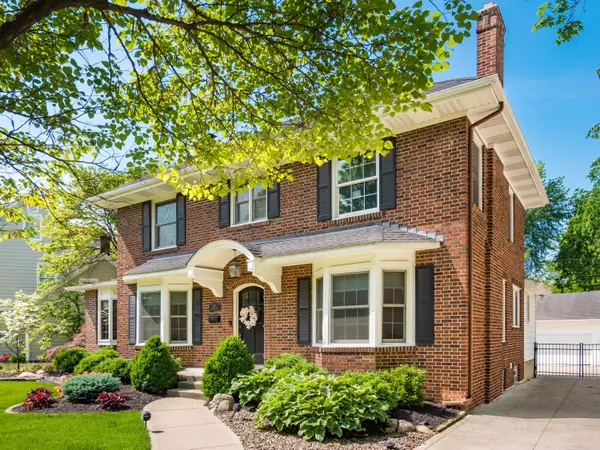 1823 Cambridge Boulevard, Upper Arlington, OH 43212