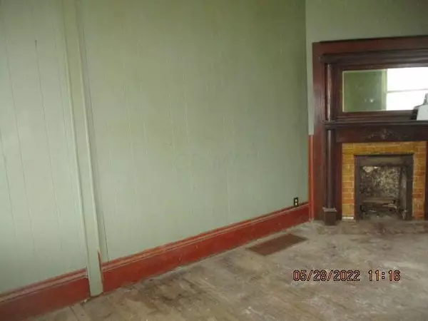 Jacksonville, OH 45740,12 6th Street