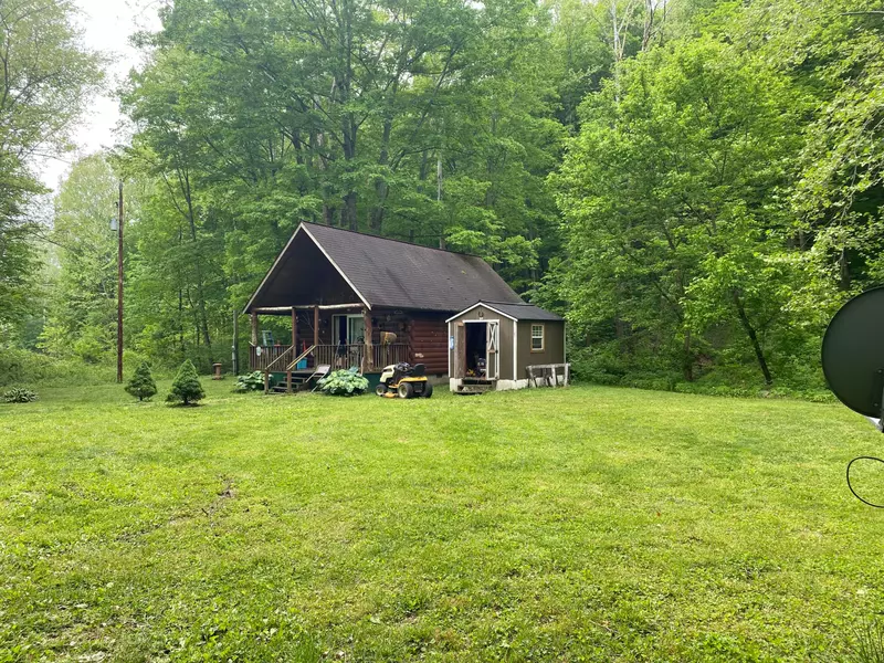 27849 Albright Road, Londonderry, OH 45647