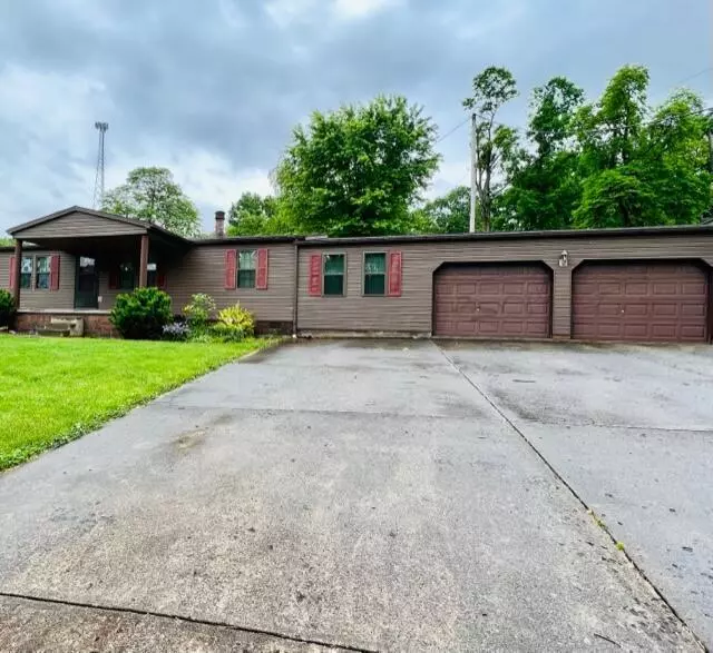 2080 Cozy Glen Road, Oak Hill, OH 45656