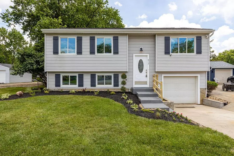 812 Hines Road, Gahanna, OH 43230