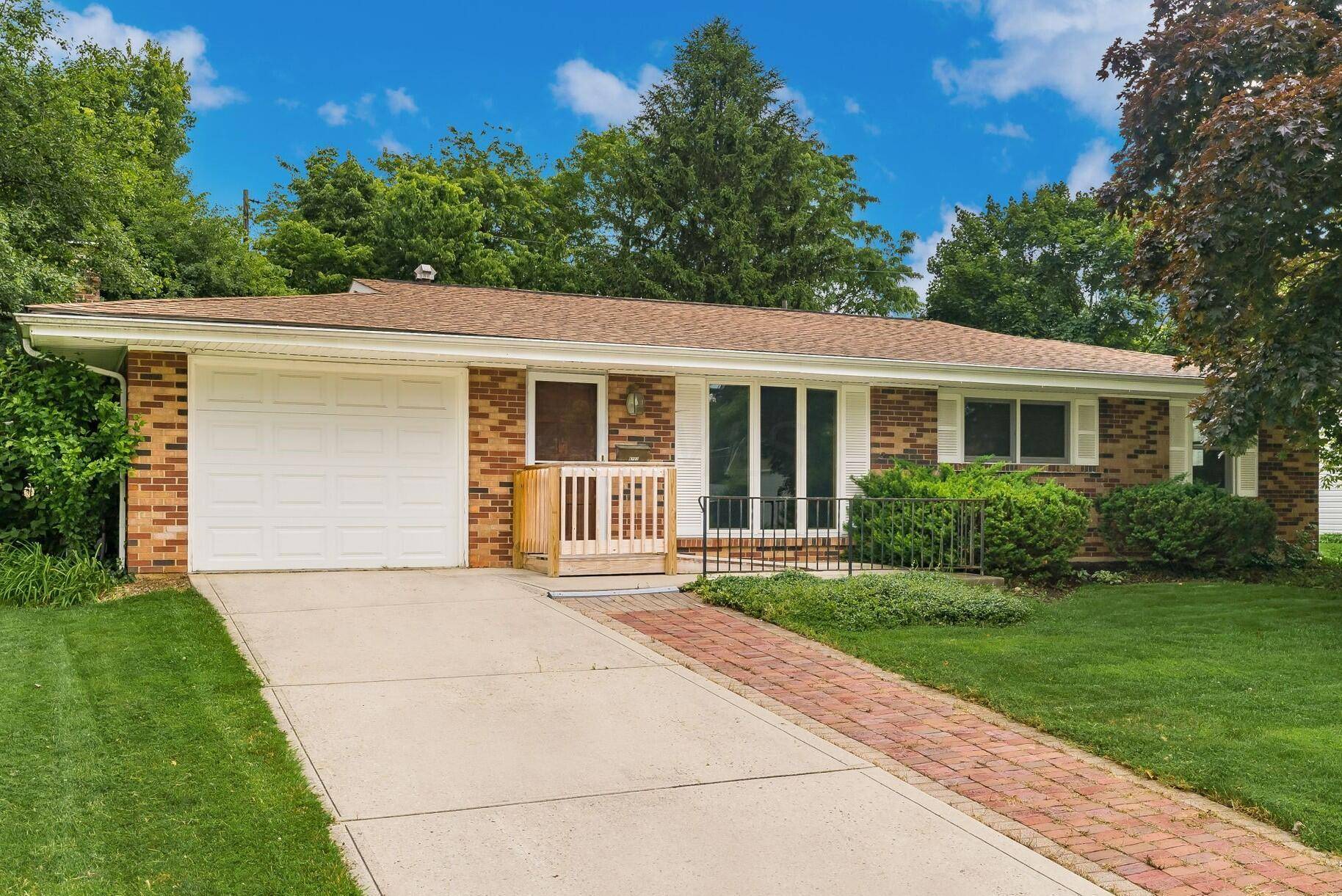 6712 Schreiner Street, Worthington, OH 43085