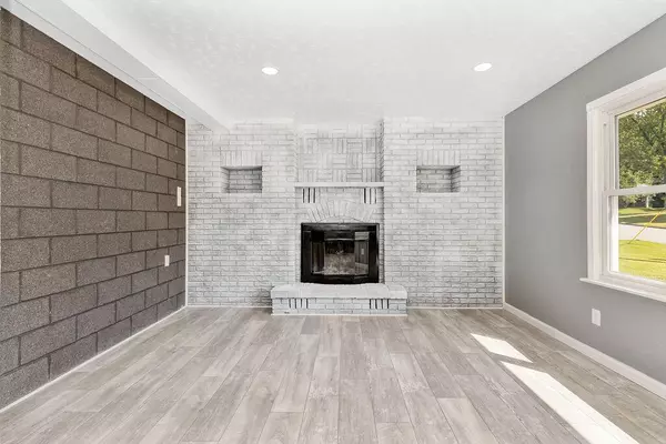 Mansfield, OH 44907,231 Willowbrook Drive