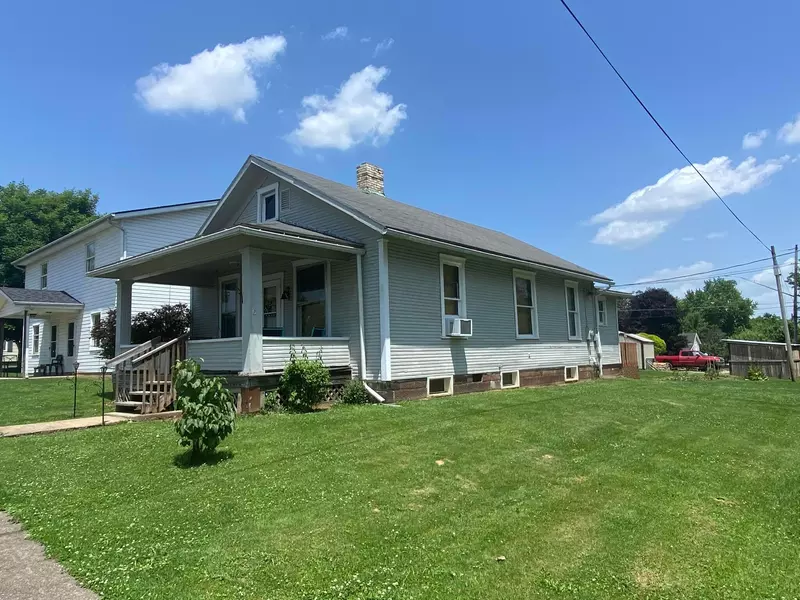 401 N Hill Street, Junction City, OH 43748