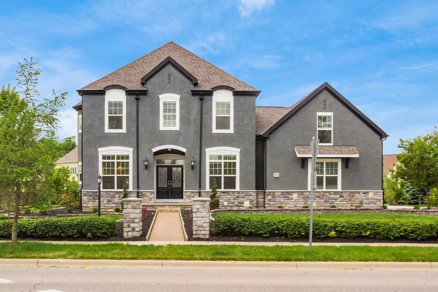 9362 Tartan Ridge Boulevard, Dublin, OH 43017