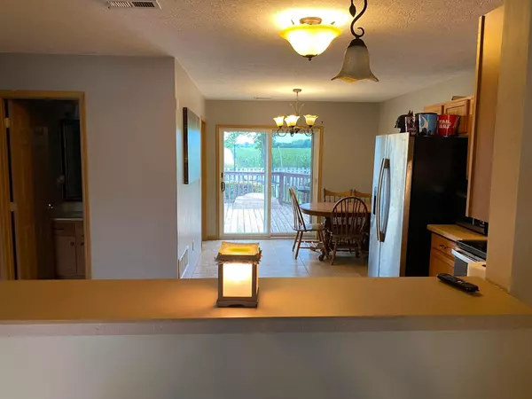 South Bloomfield, OH 43103,106 Richard Avenue