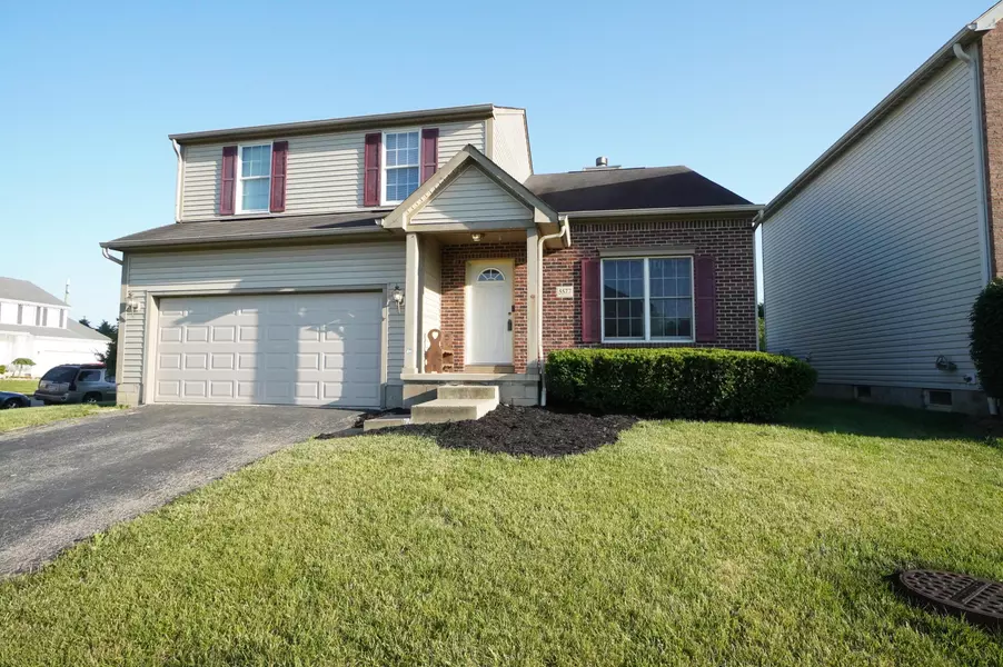 5577 Meadow Passage Drive, Canal Winchester, OH 43110