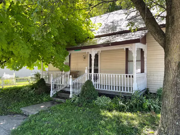 101 W 2nd Street, Frazeysburg, OH 43822