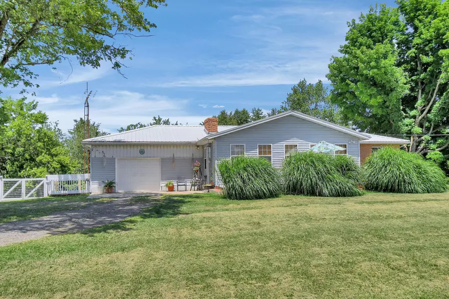 10290 Stradley Road, Saint Louisville, OH 43071