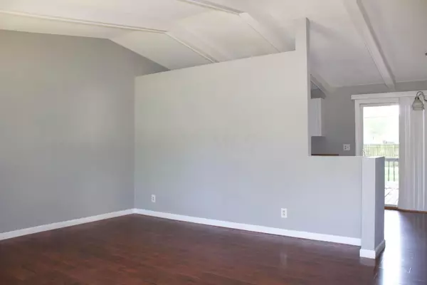 Columbus, OH 43232,4877 Warminster Drive