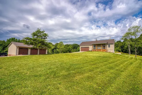 Mcarthur, OH 45651,64968 Siverly Creek Road