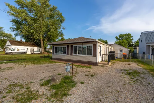 Buckeye Lake, OH 43008,42 Seymour Avenue