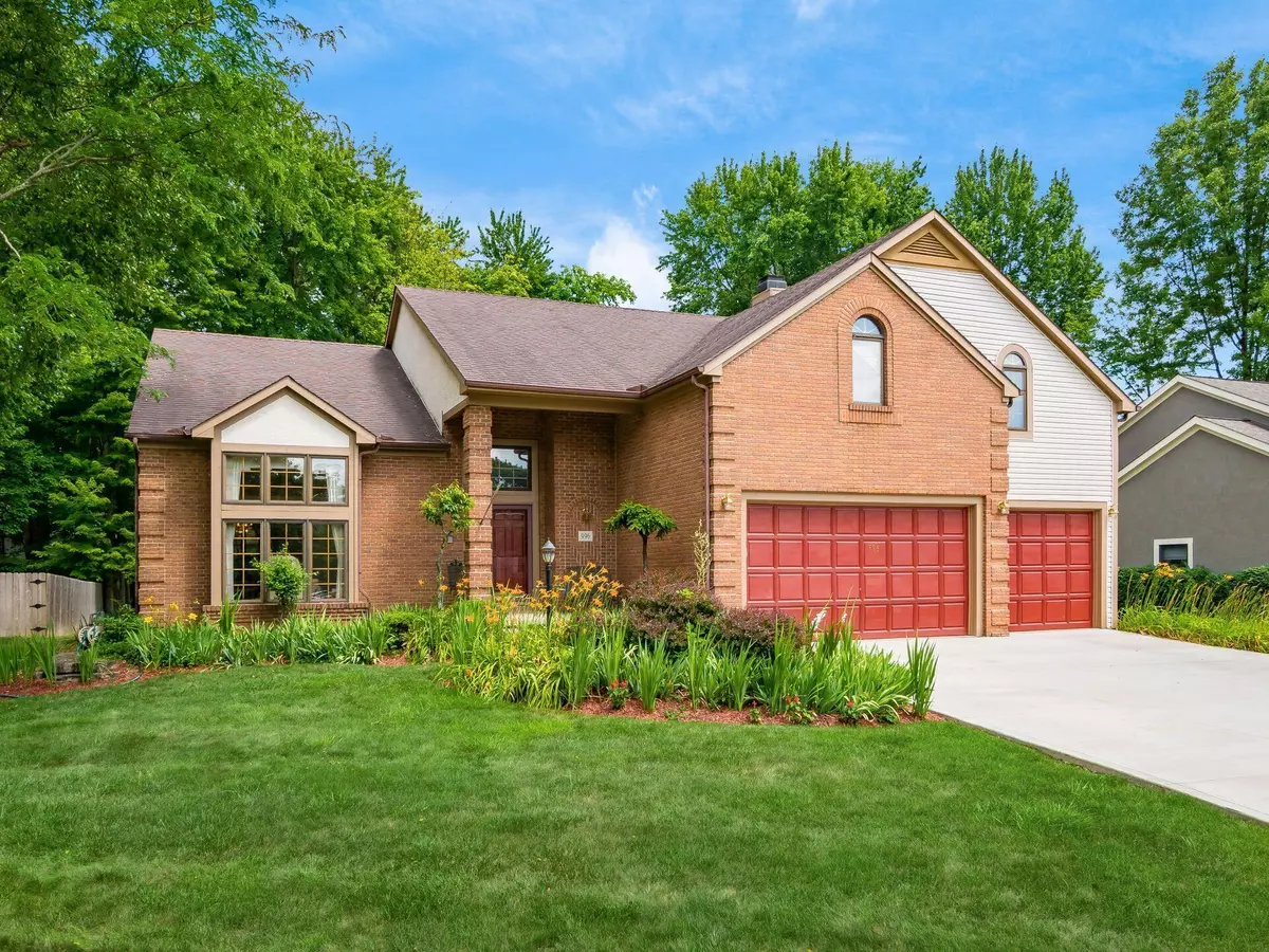 Gahanna, OH 43230,996 Woodtown Drive