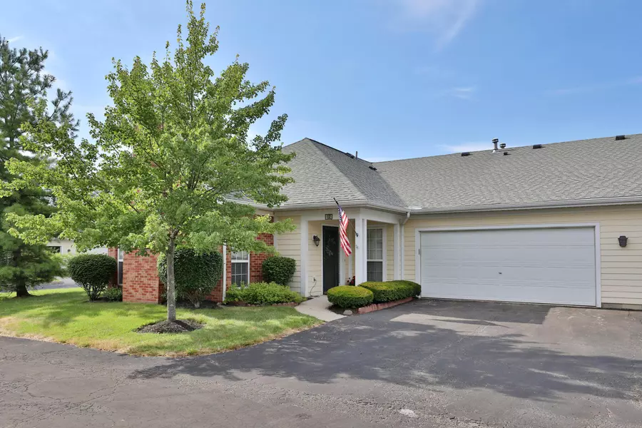 132 Orchard Oak Drive, Blacklick, OH 43004