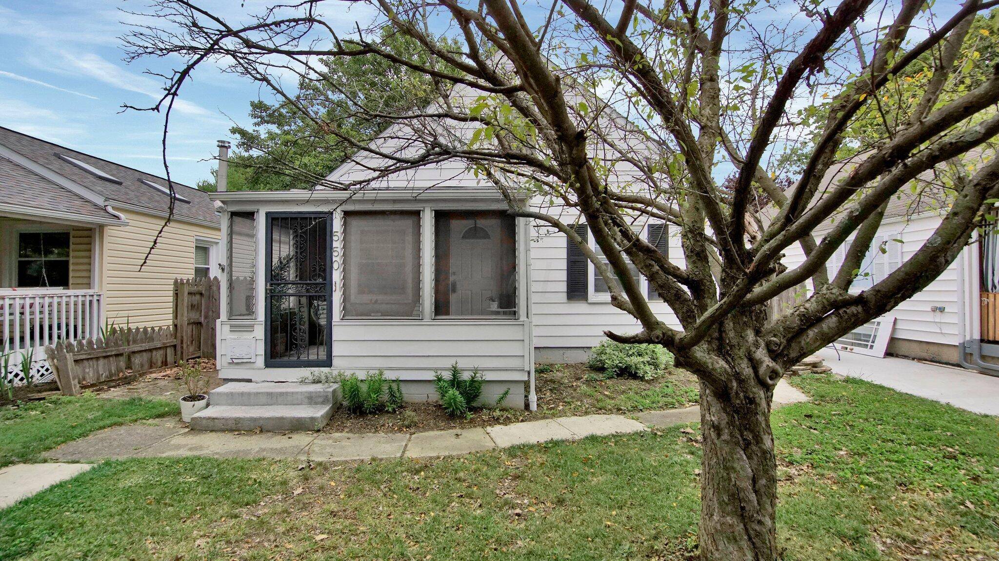 550 E Royal Forest Boulevard, Columbus, OH 43214