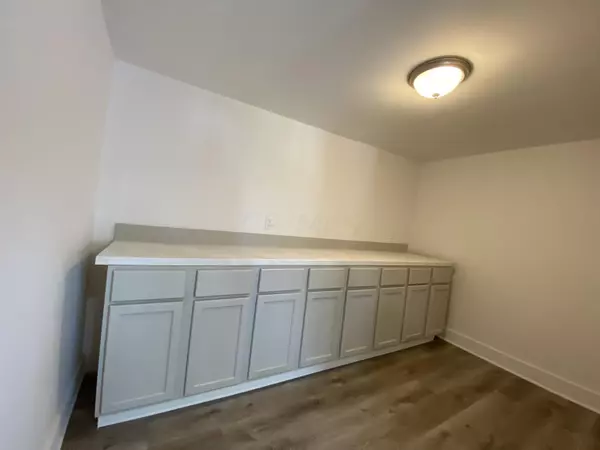 Catawba, OH 43010,76 S Persimmon Street