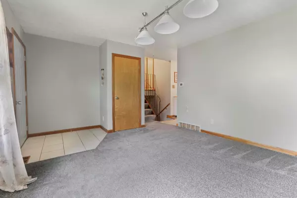 Lancaster, OH 43130,427 Ridgemere Way