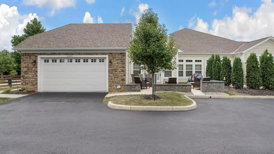 4544 Newport Loop, Grove City, OH 43123