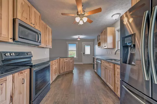 London, OH 43140,1033 Braxton Boulevard