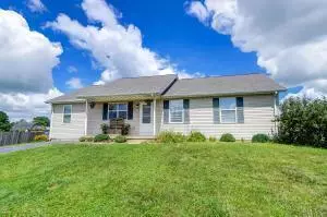 516 Dry Creek Way, South Charleston, OH 45368