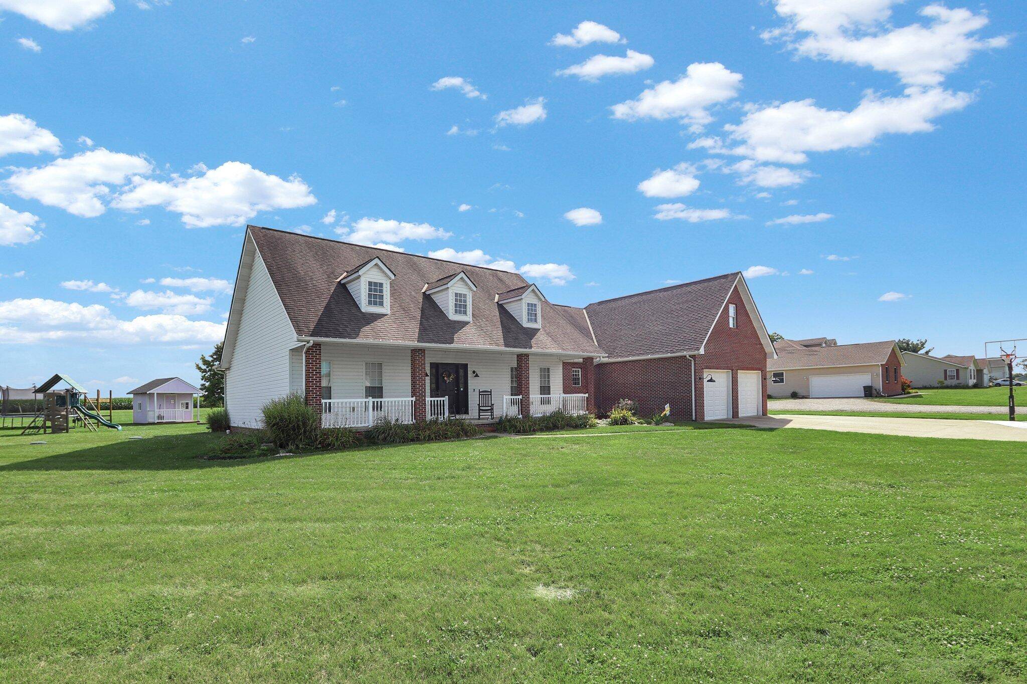 Ashville, OH 43103,5169 Ashville Fairfield Road