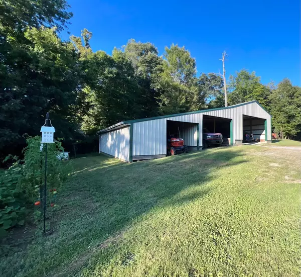 New Lexington, OH 43764,5210 Township Road 226