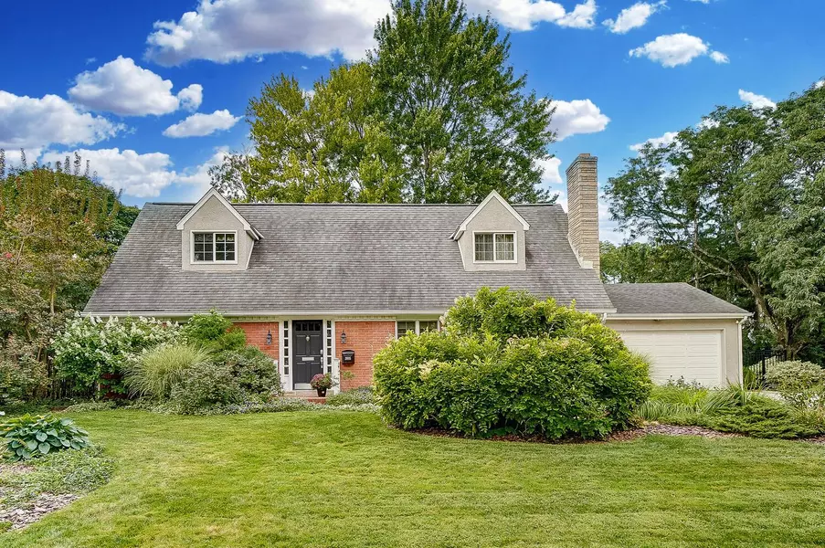 2895 Halstead Road, Upper Arlington, OH 43221