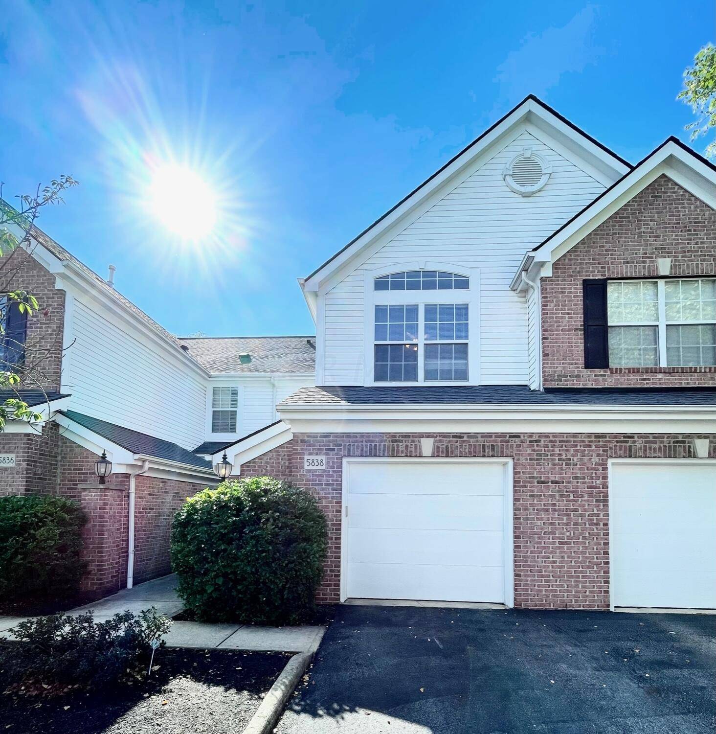 5838 Edge Of Village, Columbus, OH 43081