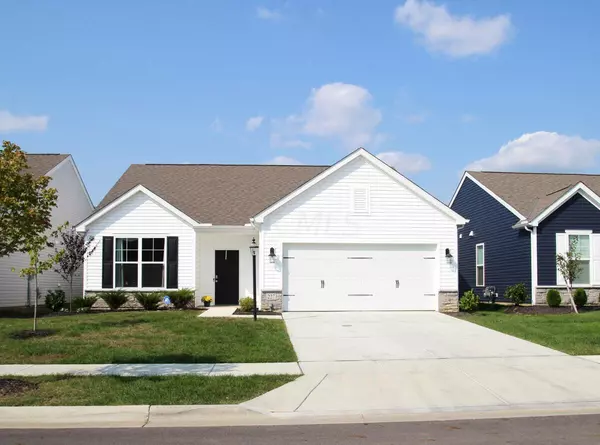 227 Woodland Sky Drive, Pataskala, OH 43062