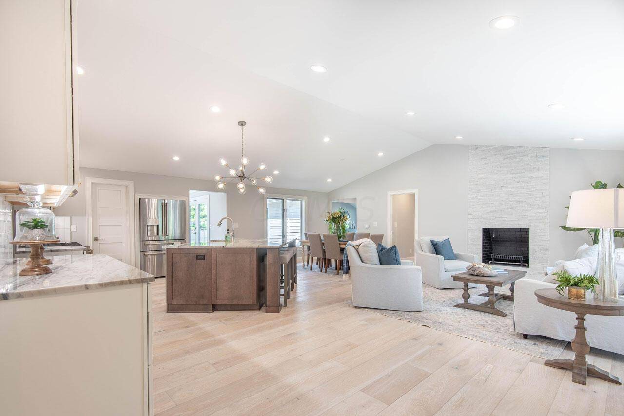 3367 Colchester Road, Upper Arlington, OH 43221
