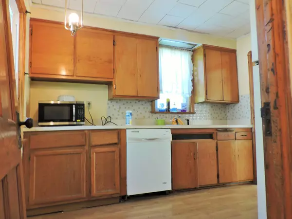 Maple Heights, OH 44137,20917 Hillgrove Avenue