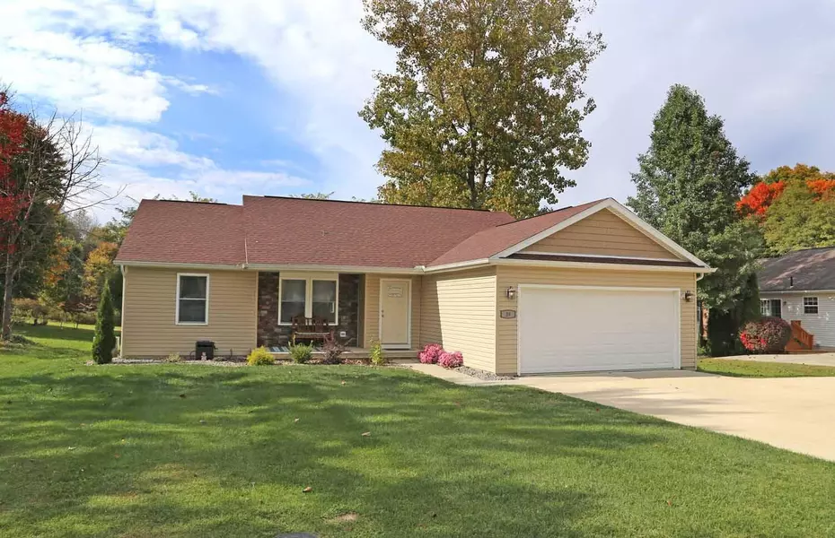 39 S Highland Court, Howard, OH 43028