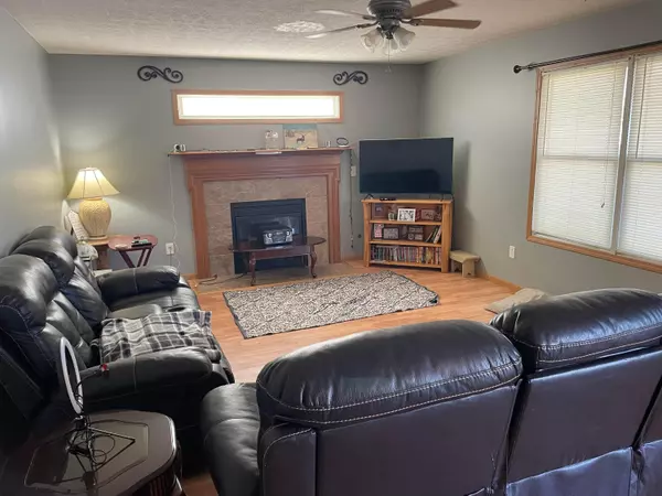 South Bloomfield, OH 43103,85 Richard Avenue