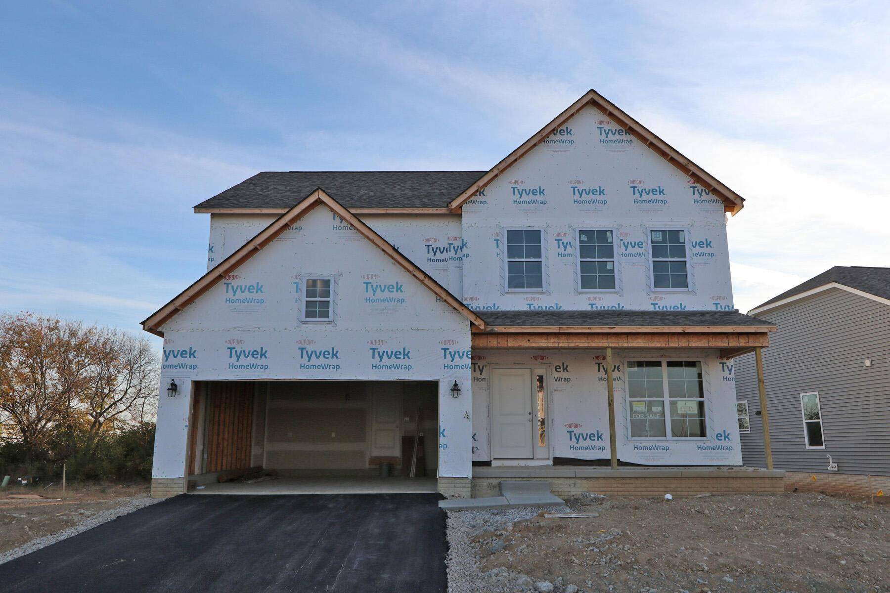 10 Erin Hills Road, Commercial Point, OH 43116