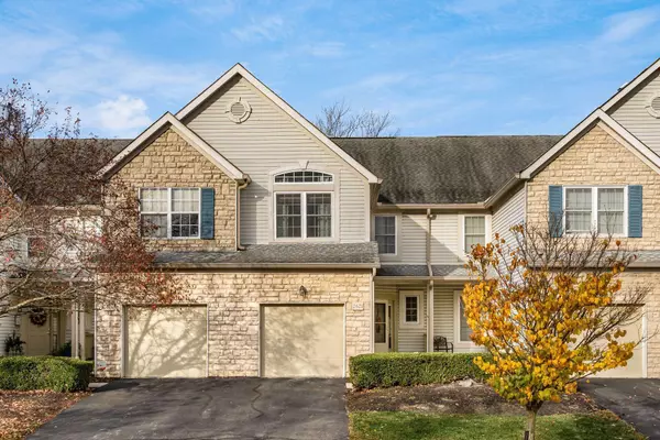 2621 Rustling Oak Boulevard, Hilliard, OH 43026