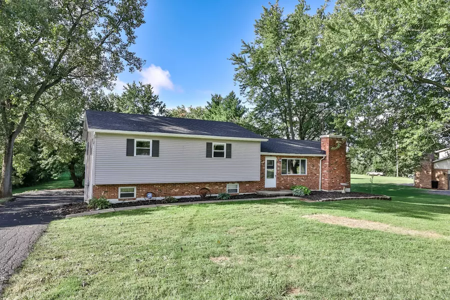 9821 Jones Road, South Vienna, OH 45369