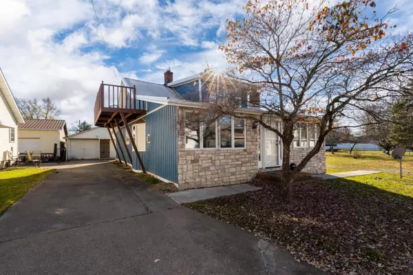 Buckeye Lake, OH 43008,45 S 3rd Street