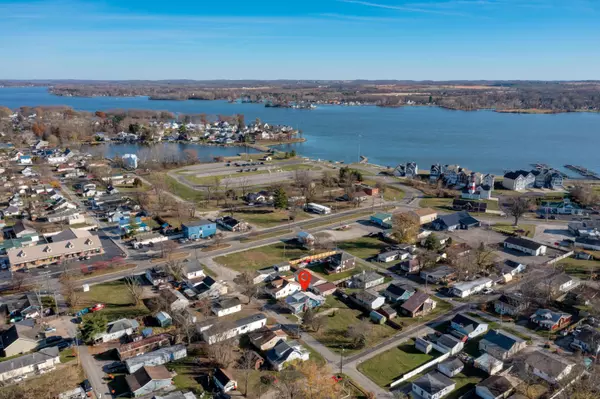 Buckeye Lake, OH 43008,45 S 3rd Street