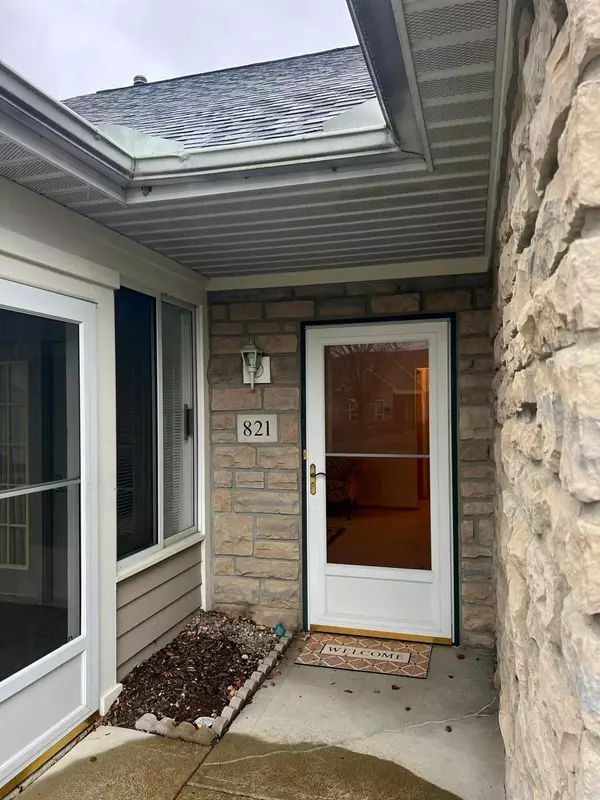 Gahanna, OH 43230,821 Windward Lane #1-821